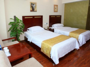 Отель GreenTree Eastern AnHui HeFei West Railway Station LinQuan Road Hotel  Хэфэй